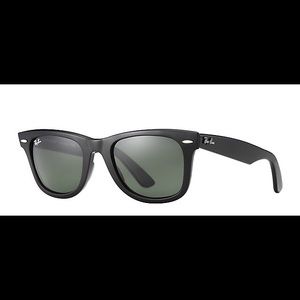 Polarized Ray-Ban Wayfarers