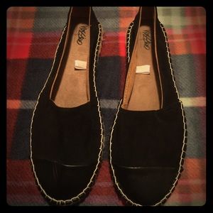 Black Cap Toe Flats