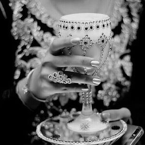 Meet your Posher, Sumera