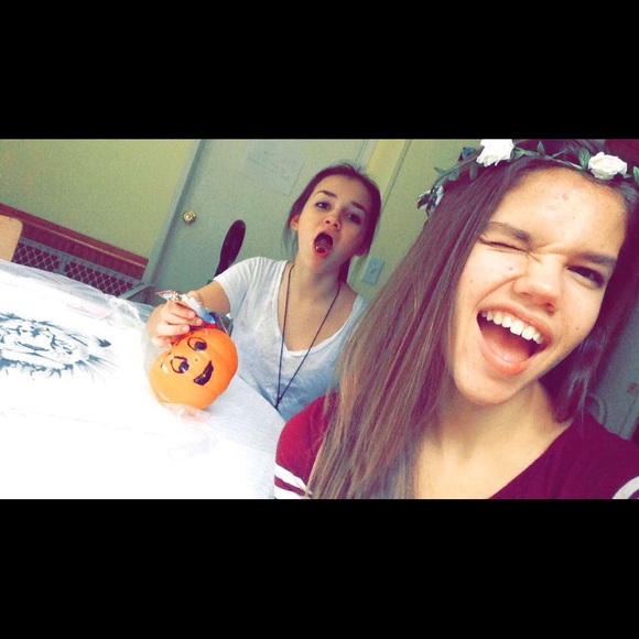 Meet your Posher, Joanna - Picture 1 of 1