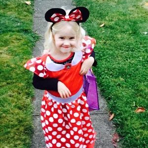 Meet your Posher, Cassandra