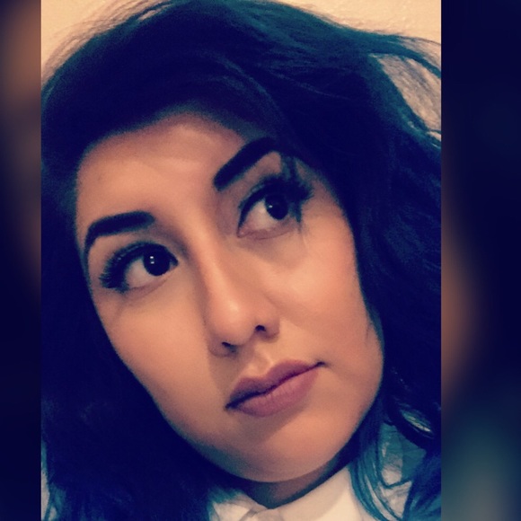 Meet your Posher - Picture 4 of 4