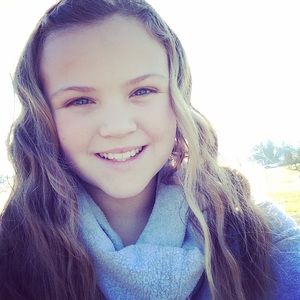 Meet your Posher, Alyson