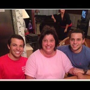 Meet your Posher, Elaine