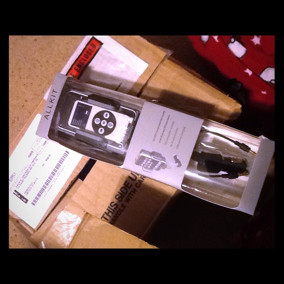 ALLKIT iPhone FM Hands-free car kit