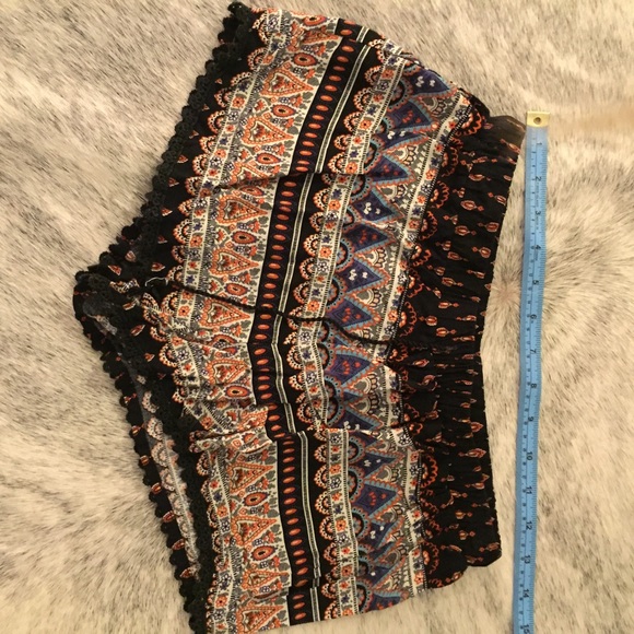 LF boho print soft shorts - Picture 3 of 4