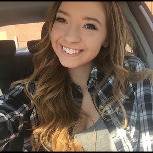 Meet your Posher, Brittney