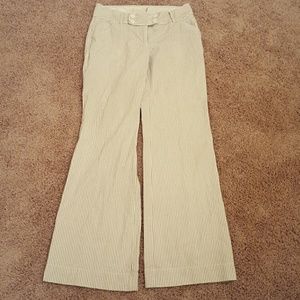 Gray and white pinstripe panta.