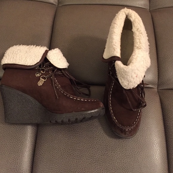 Brown Fur Wedges size 7
