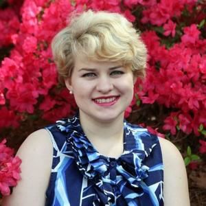 Meet your Posher, Emily rose