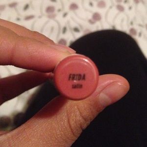 Color pop Frida Lippiestix