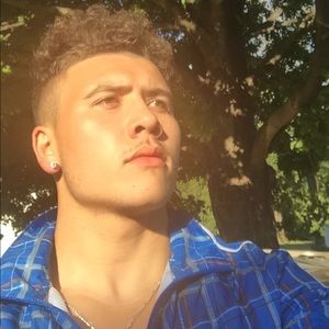 Meet your Posher, Cyrus