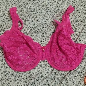 Pink lace bra 40D
