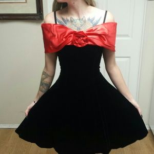 Gorgeous vintage velvet dress