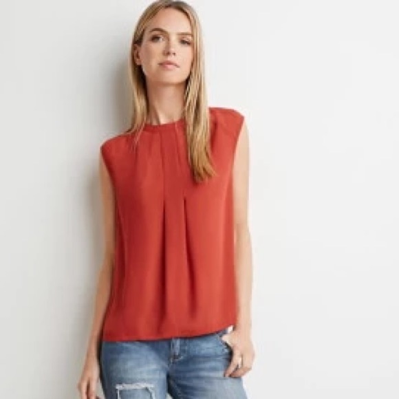 Pleated crepe top - Picture 1 of 1
