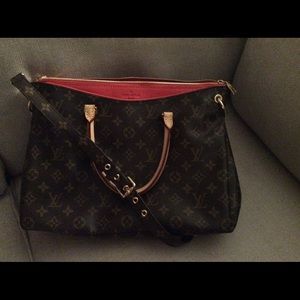 Louis Vuitton Pallas