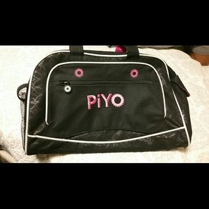PIYO gym bag