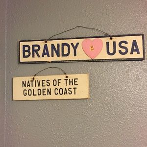 Brandy Melville Signs!