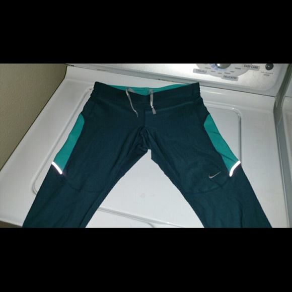 Nike capria
