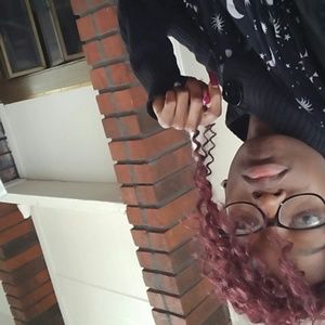 Meet your Posher, Dana