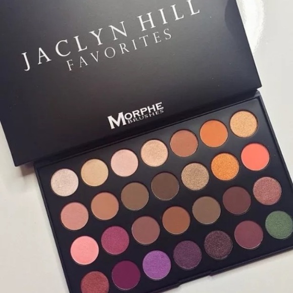 Jackyn Hill favorites pallet by Morphe Brushes.