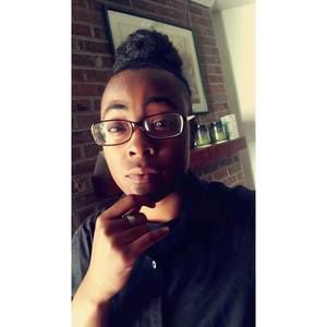 Meet your Posher, Lacretia