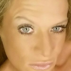 Meet your Posher, Lindsey