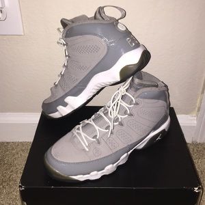 Air Jordan 9 Retro