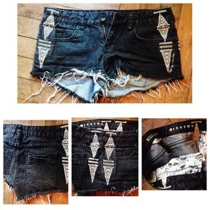 Sale!! Billabong cut off shorts!