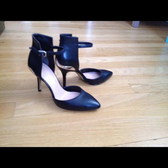 Shoes - Picture 2 of 2