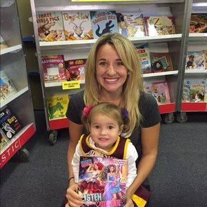 Meet your Posher, Juliette