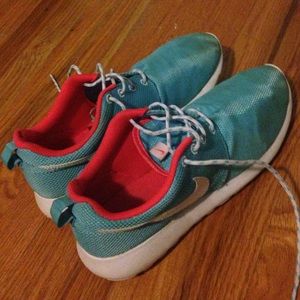 Nike Roshes