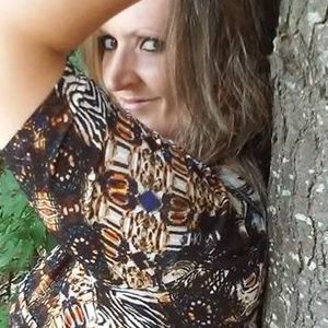 Meet your Posher, Joni