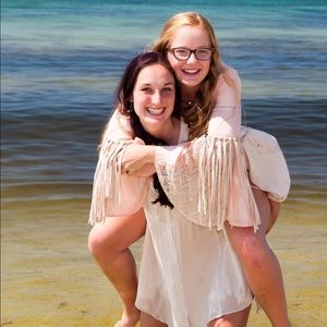 Meet your Posher, Joy