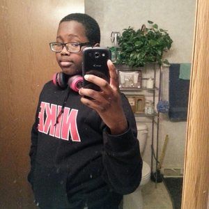 Meet your Posher, Jaineil