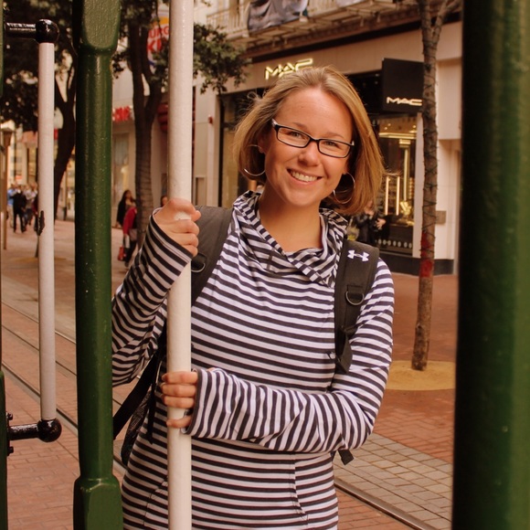 Meet your Posher, Amy