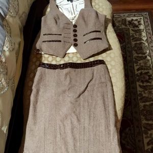 bebe suit set vest & skirt