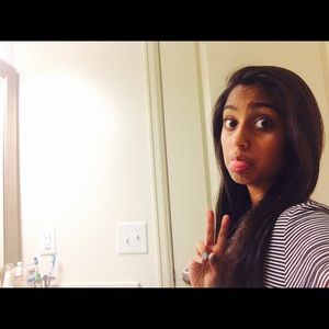Meet your Posher, Zoya