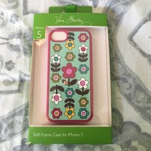 NIB Vera Bradley iPhone 5 Soft Frame Flower Case