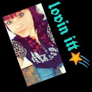 Meet your Posher, Elizabeth