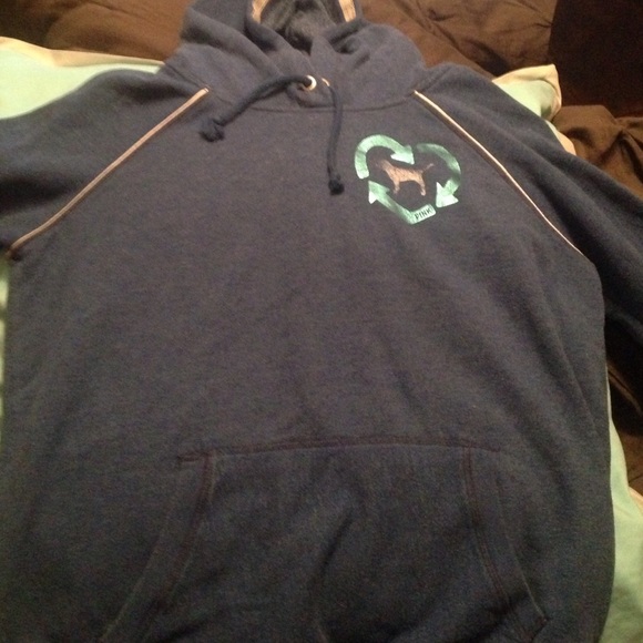 Vintage great condition vs pink hoody hoodie