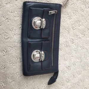 Marc Jacobs wallet. Used but in good condition