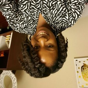 Meet your Posher, Alexia