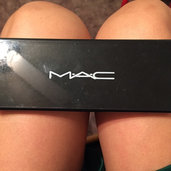 Mac shimmer eyeshadow palette