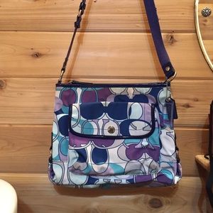 Couch shoulder purse