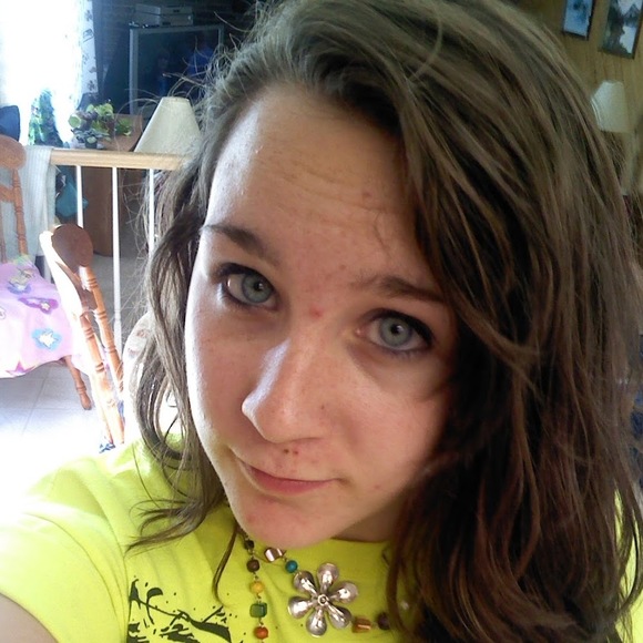 Meet your Posher, Nicole