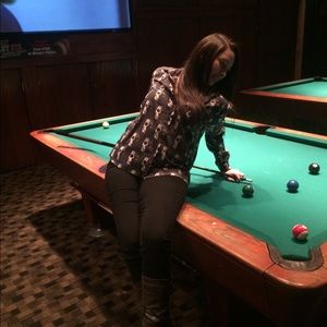 Meet your Posher, Ariana