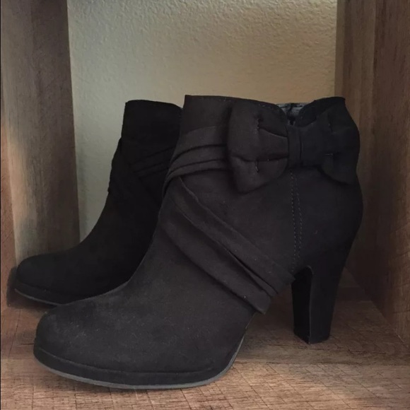 Rampage booties size 8