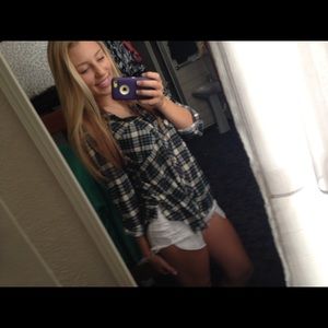 Meet your Posher, Avery