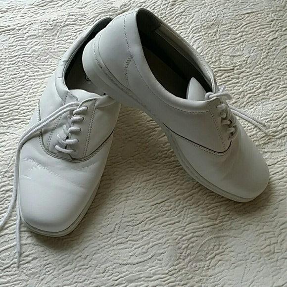 dr scholls nursing shoes